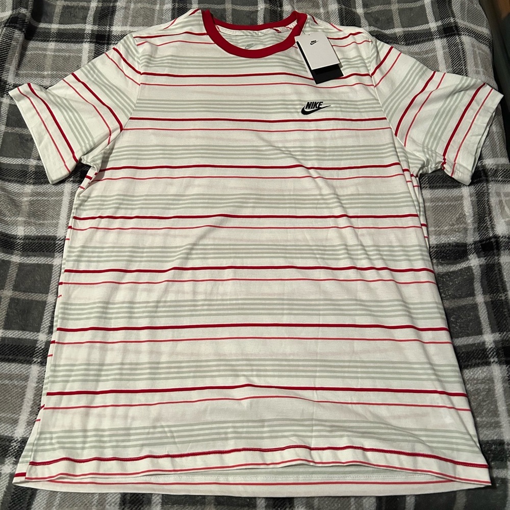 nwt nike shirt size xl in mens